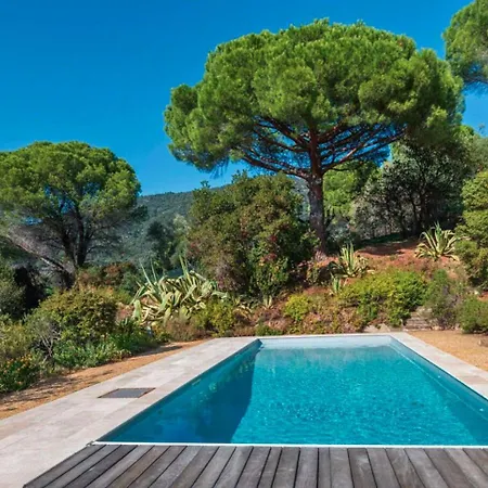 Eglantine- Piscine- Calme *