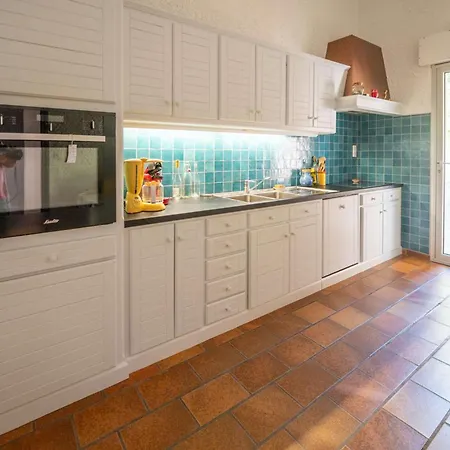 Вілла Eglantine- Piscine- Calme