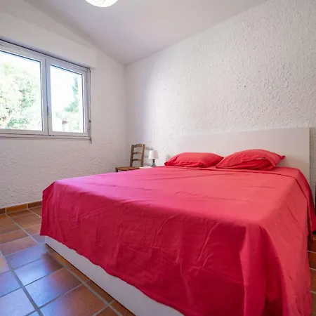 Eglantine- Piscine- Calme Villa