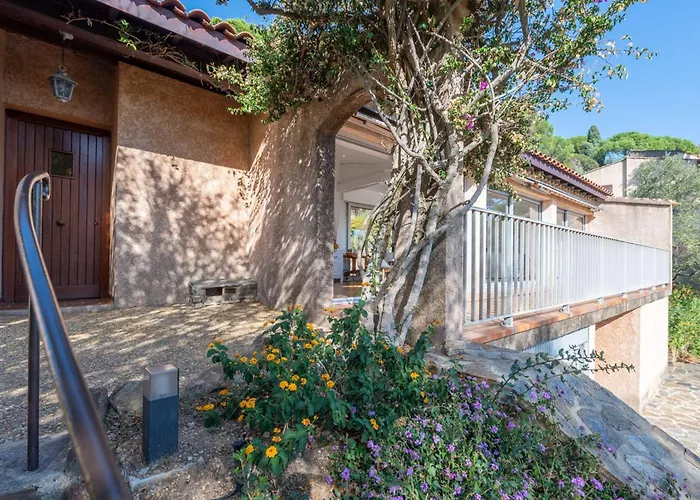 Villa Eglantine- Piscine- Calme Le Lavandou